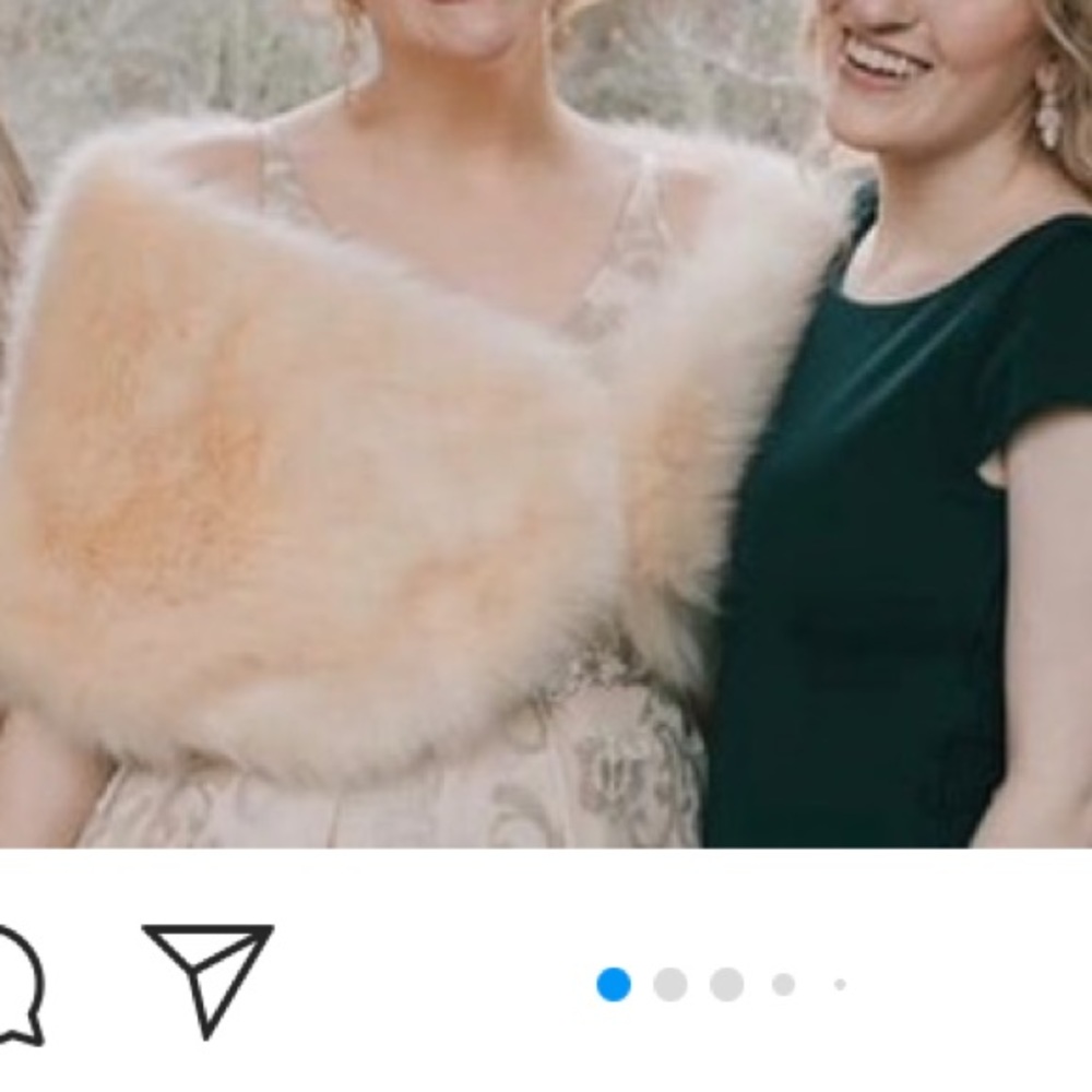 Sissily cream wedding fur stole